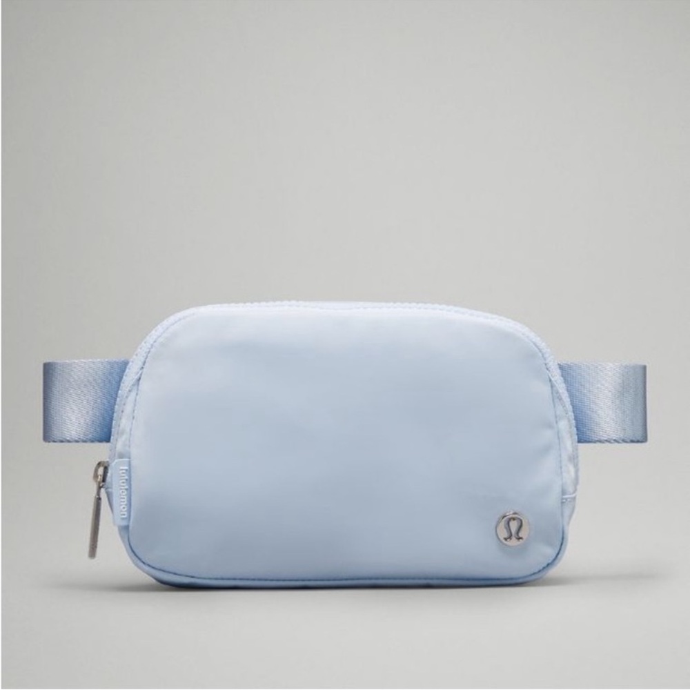 Lululemon windmill Blue Belt Bag